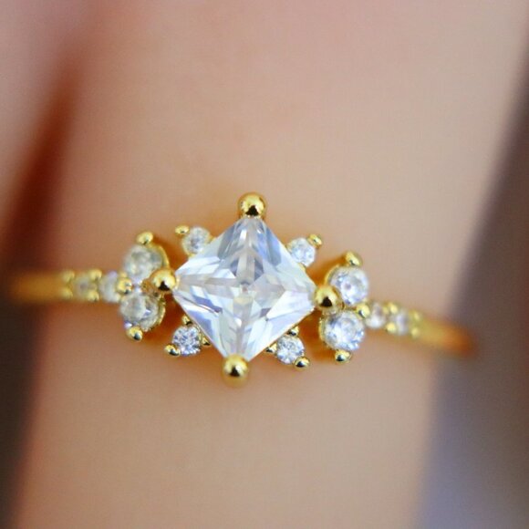 Noble Square Flower Gold Plated Princess Ring for Women, PDMCM074-6 - Picture 6 of 9